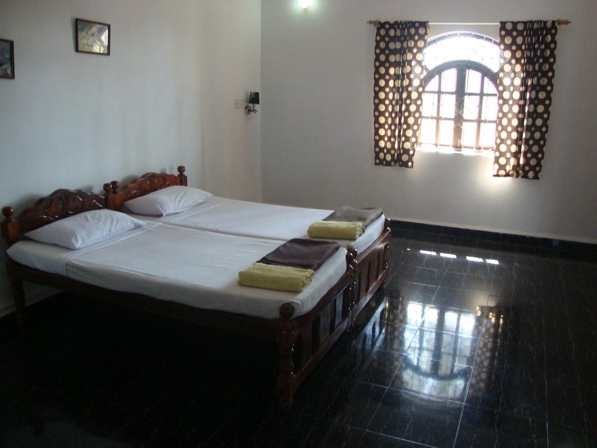 Leon Hide Out Guest House Vāsco Da Gāma Kültér fotó