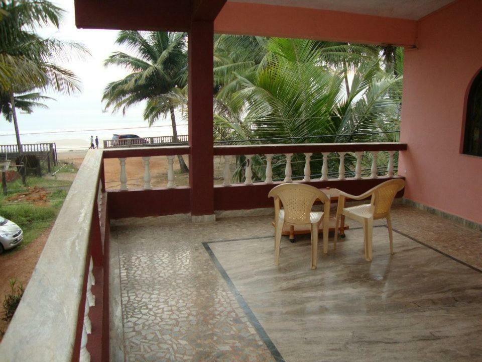 Leon Hide Out Guest House Vāsco Da Gāma Kültér fotó
